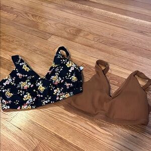 aerie Floral Black & Brown Ribbed Wireless Sports Bras